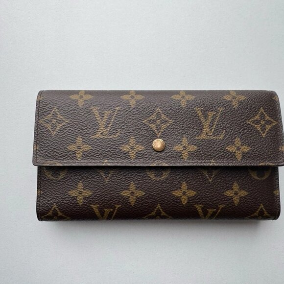 Authentic Louis Vuitton Monogram Porte Tresor International Long Wallet - Picture 12 of 13